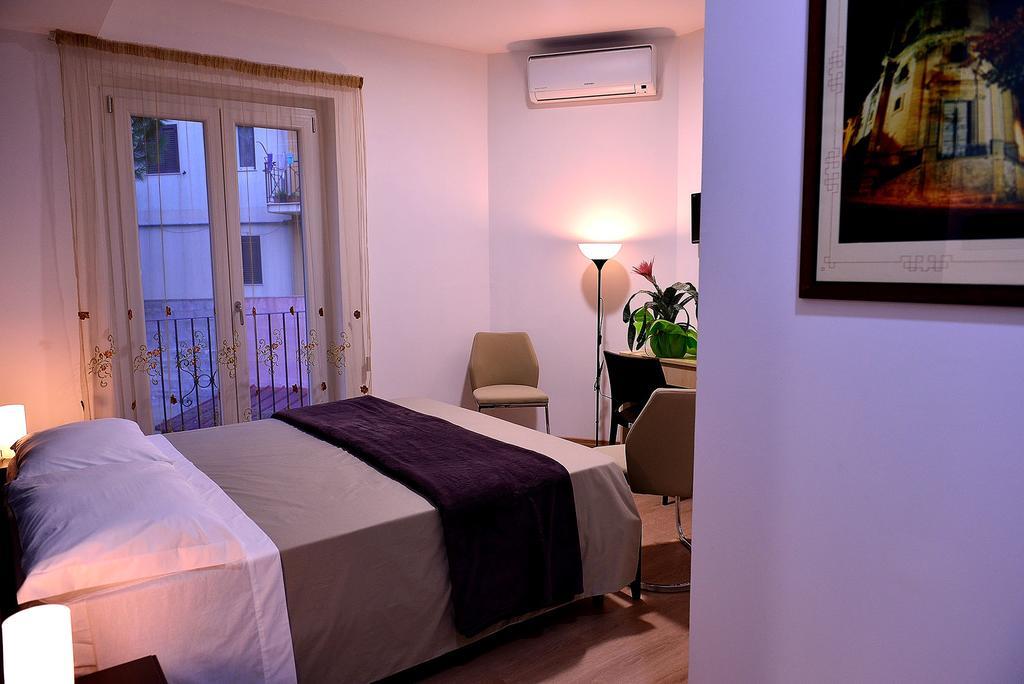 Il Triclinio B&B Пьяцца-Армерина Экстерьер фото